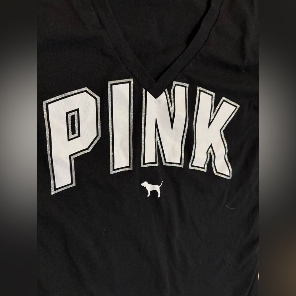 Victorias Secret Black V-Neck T-Shirt with PINK Logo size medium - Picture 3 of 3